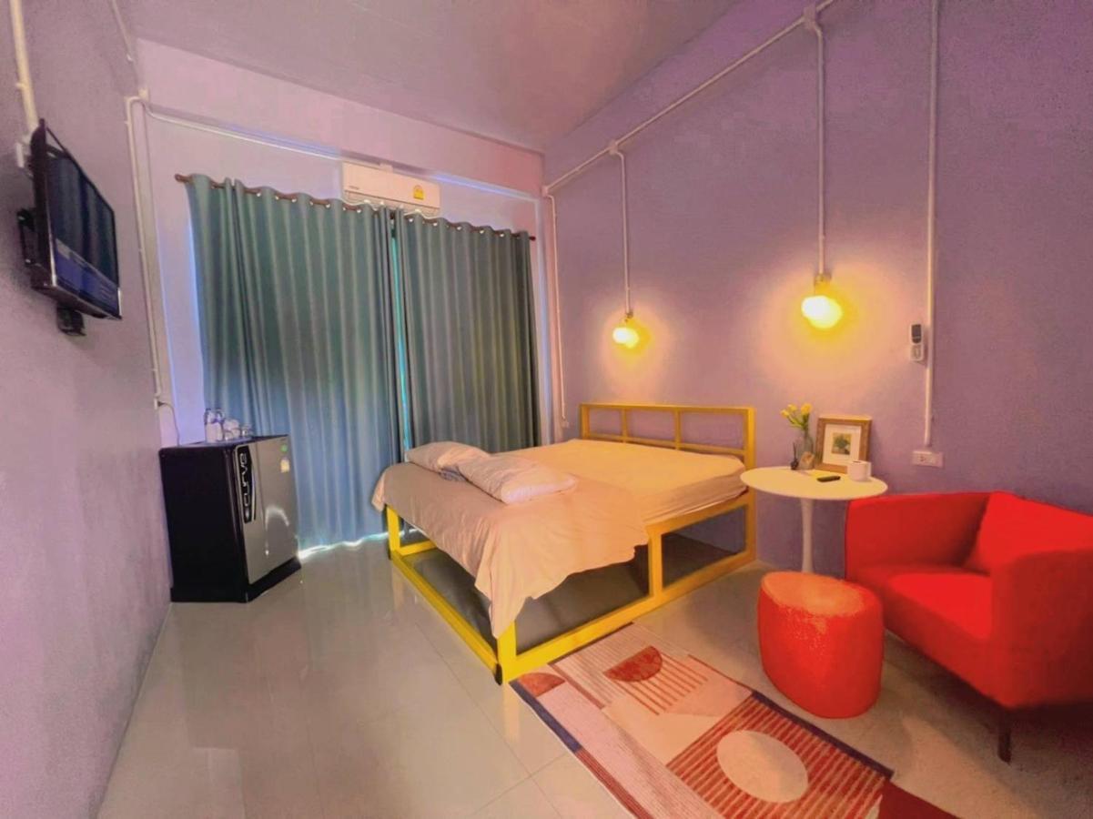 Alley51 Hotel Surat Thani Exterior photo